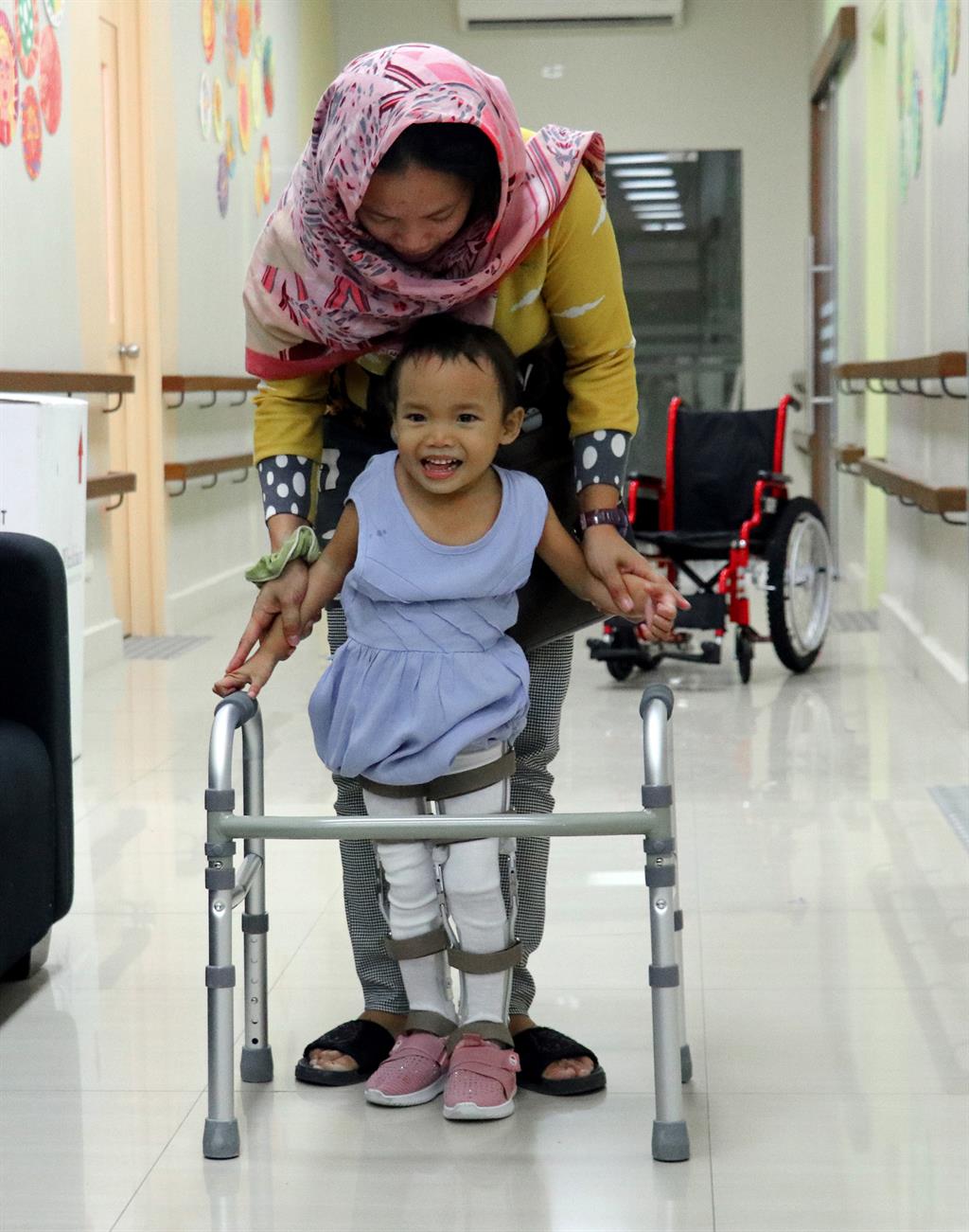 Junaisa and Salma_LR